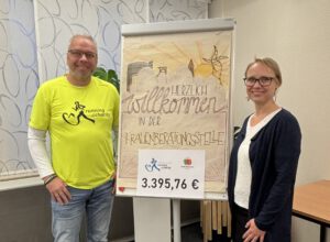 Übergabe der Spende aus der Lauf-Challenge für Frauenberatungsstelle Oberhausen durch Running4Charity-Mitglieder